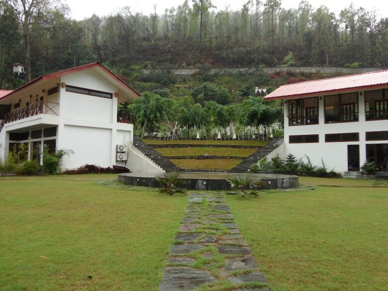 Hotel Club Mahindra Baiguney