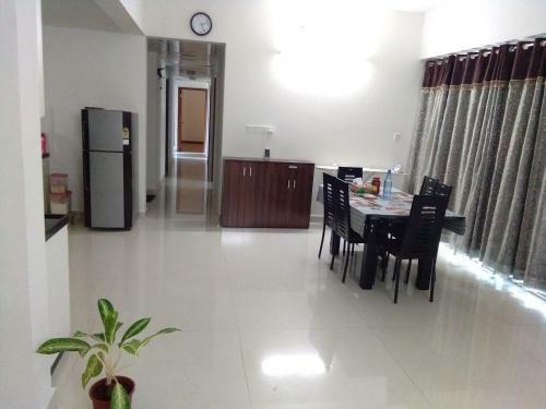 Hostal Amanora Service Apartment