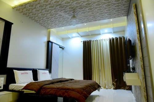 Hotel Pushpak
