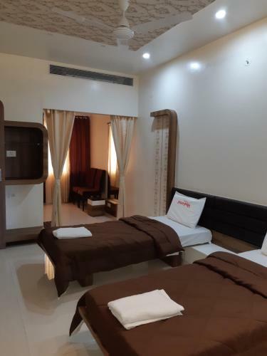 Hotel Pushpak
