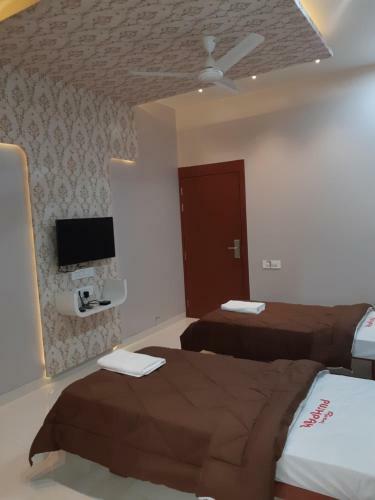 Hotel Pushpak