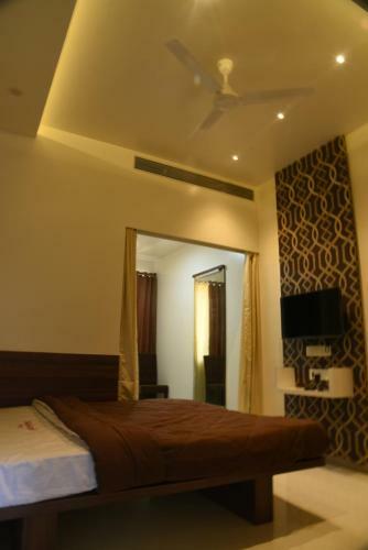 Hotel Pushpak