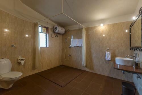Villa Saffronstays Chirebandi