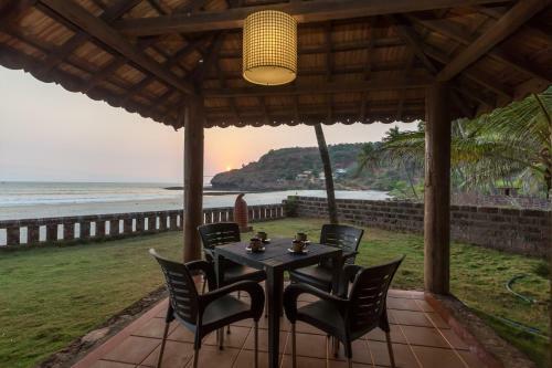 Villa Saffronstays Chirebandi