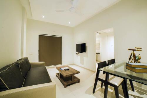Hotel Acons Palm Beach