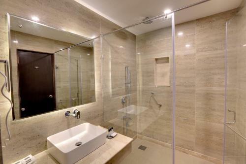 Hotel The Chinar Resort And Spa