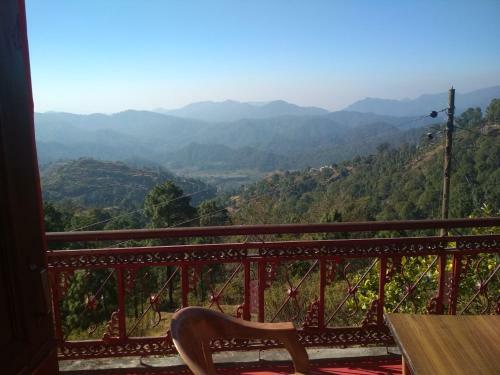 Hotel Jadli Resort