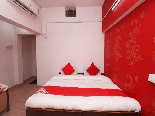 Hotel Oyo 27643 Happy Restaurant