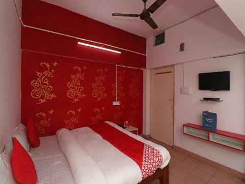 Hotel Oyo 27643 Happy Restaurant