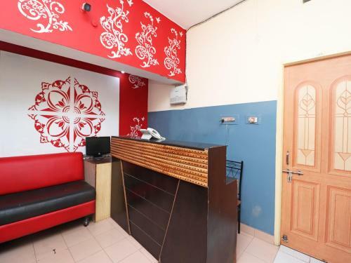 Hotel Oyo 27643 Happy Restaurant