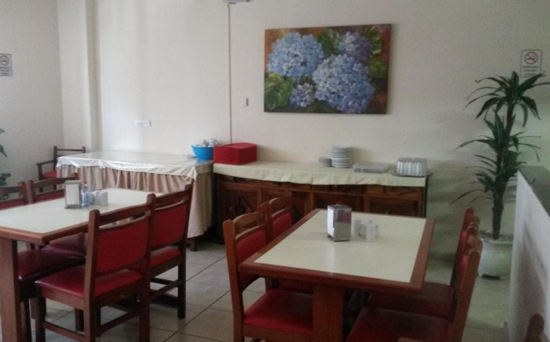Nobrega Hotel