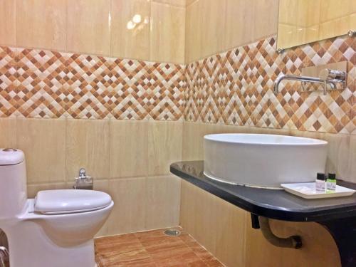 Hotel Genx Plaza Mughal Sarai