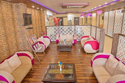 Hotel Genx Plaza Mughal Sarai