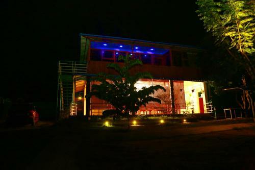 Hostal Chalets Resort Masinagudi