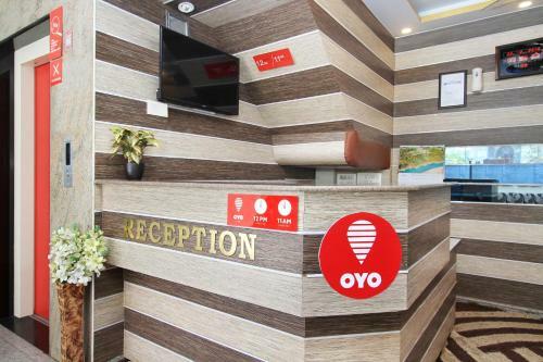 Oyo 12153 Hotel B S International