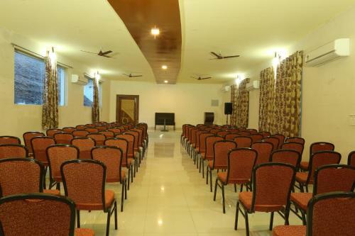 Hotel Sterling Palavelli Godavari