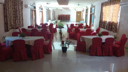 Hotel Sterling Palavelli Godavari
