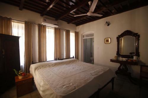 Teak Grove Country House