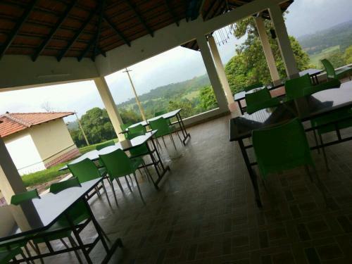 Green Grass Homestay
