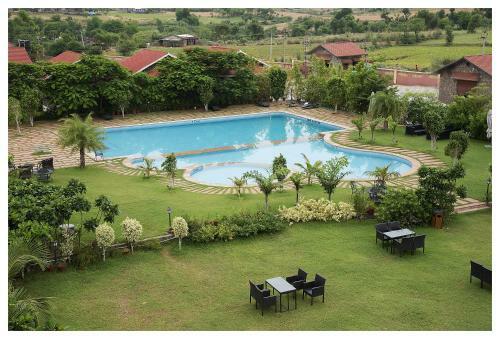 Hotel The Lohana Village Resort