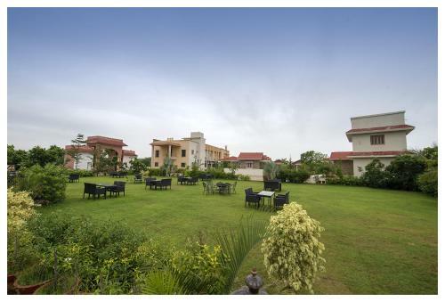 Hotel The Lohana Village Resort