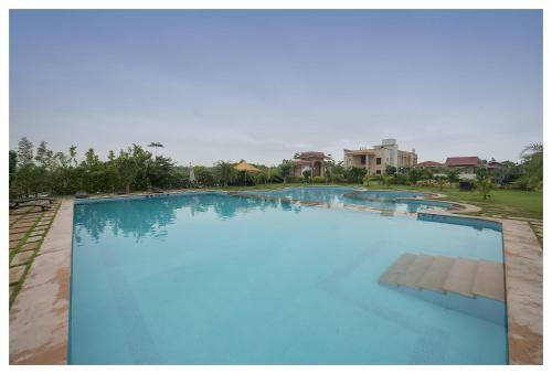 Hotel The Lohana Village Resort