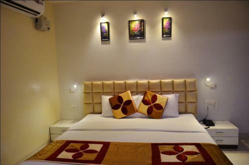 Hotel Vatika Inn
