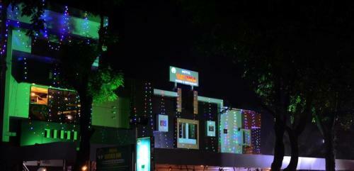 Hotel Vatika Inn