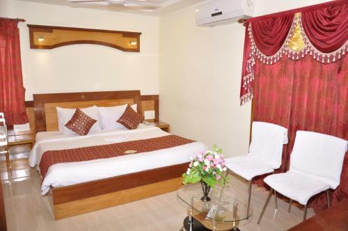 Hotel Sri Sarvesha Js Palace