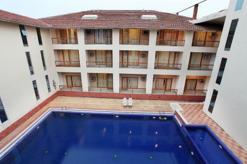 Hotel Kings Crown Beach Resort