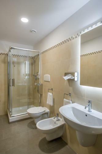 Testani, Sure Hotel Collection By Best Western