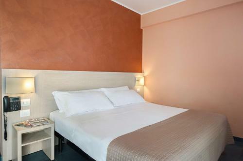 Testani, Sure Hotel Collection By Best Western