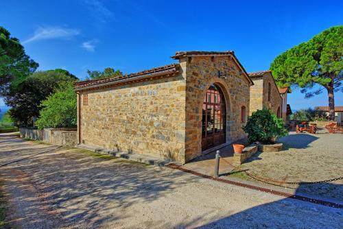 San Giorgio A Colonica Apartment Sleeps 4