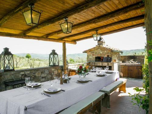Montebenichi Villa Sleeps 8 Pool Wifi