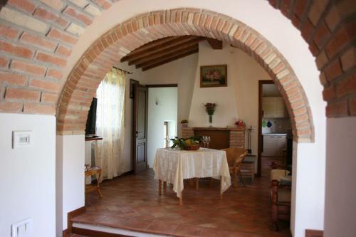 Casalvescovo Villa Sleeps 8 Pool Wifi