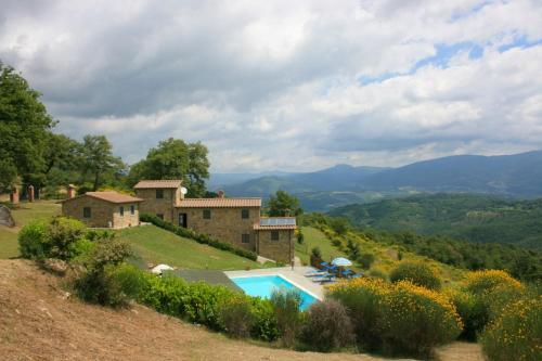 Casalvescovo Villa Sleeps 8 Pool Wifi