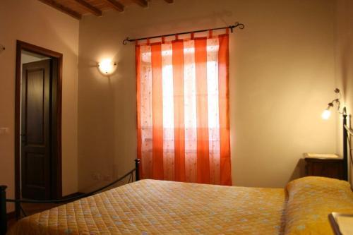 Casalvescovo Villa Sleeps 8 Pool Wifi
