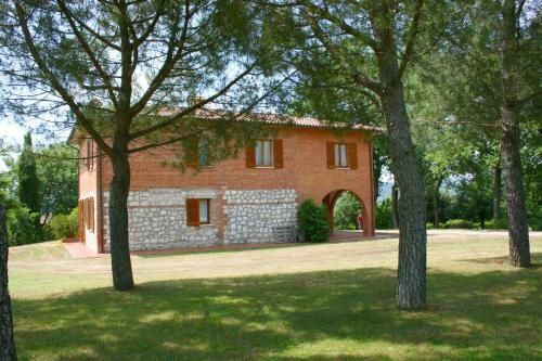 Il Pianello Villa Sleeps 12 Pool Wifi