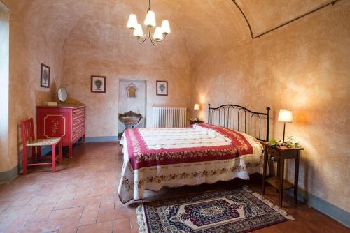 Libbiano Villa Sleeps 20 Pool Wifi