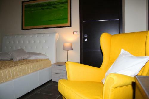 Confinedeisanti B&B