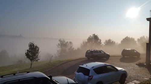 Confinedeisanti B&B