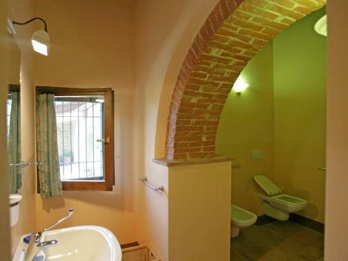 Monticchiello Villa Sleeps 13 Pool Air Con Wifi