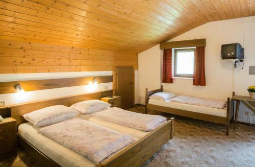 Berghotel Kasern Und Tauernrast