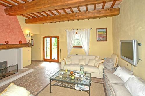 Stazione Ponte Rio Villa Sleeps 10 Pool Wifi