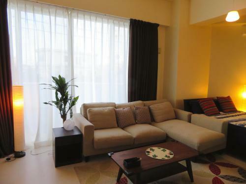 Aparthotel Base Side House