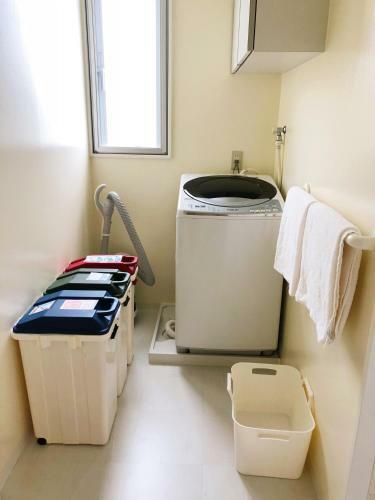 Aparthotel Base Side House