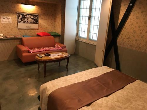 Hotel Tiffany (Adult Only)