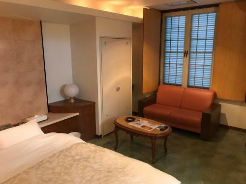 Hotel Tiffany (Adult Only)