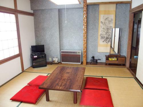 Hostal Guesthouse Hiiragi