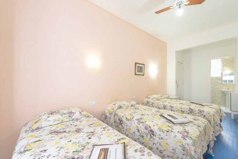 Hotel Caravelas